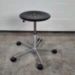 Fritz Hansen Kevi design kruk by Jorgen Rasmussen